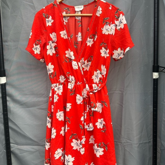 Floral Red Wrap Dress size small - Picture 1 of 7